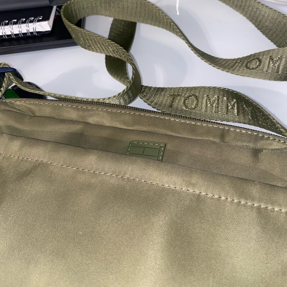 Tommy Hilfiger green crossbody bag